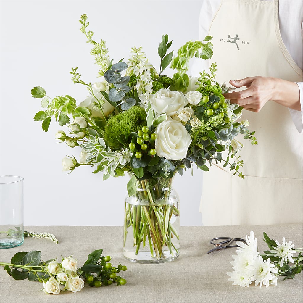 Irish Garden - A Florist Original –  Flowerorder.com, Tontitown AR