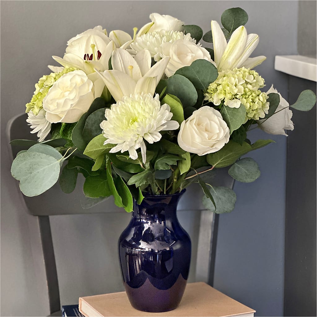Snowy Dreams Bouquet –  Flowerorder.com, Tontitown AR